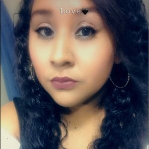 Meet your Posher, Mayra